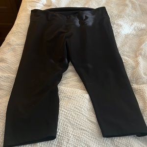 Old Navy Crop Legging